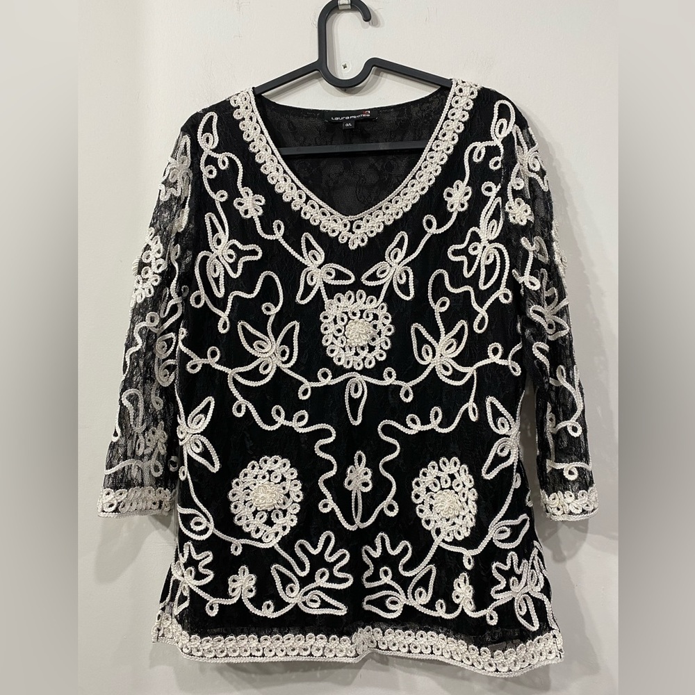 Laura Petites Embroidered Blouse \Long Sleeve Top Black/ White size Large